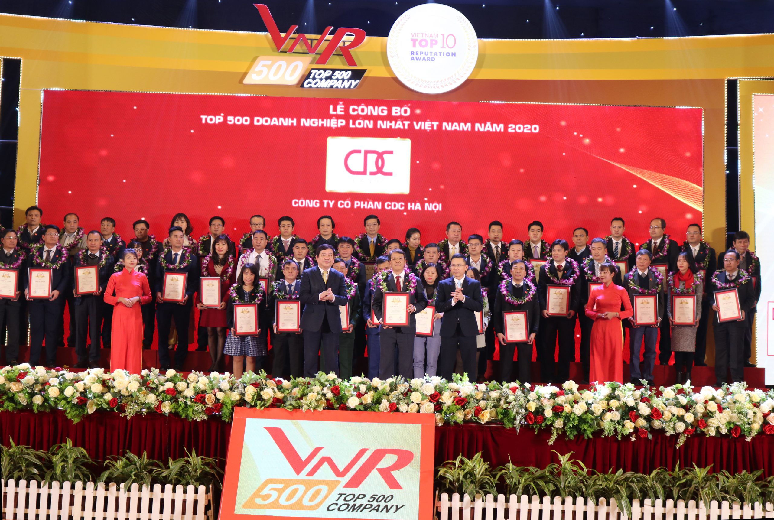 CDC Hà Nội – Lễ Vinh Danh 500 Doanh nghiệp lớn nhất Việt Nam 2020