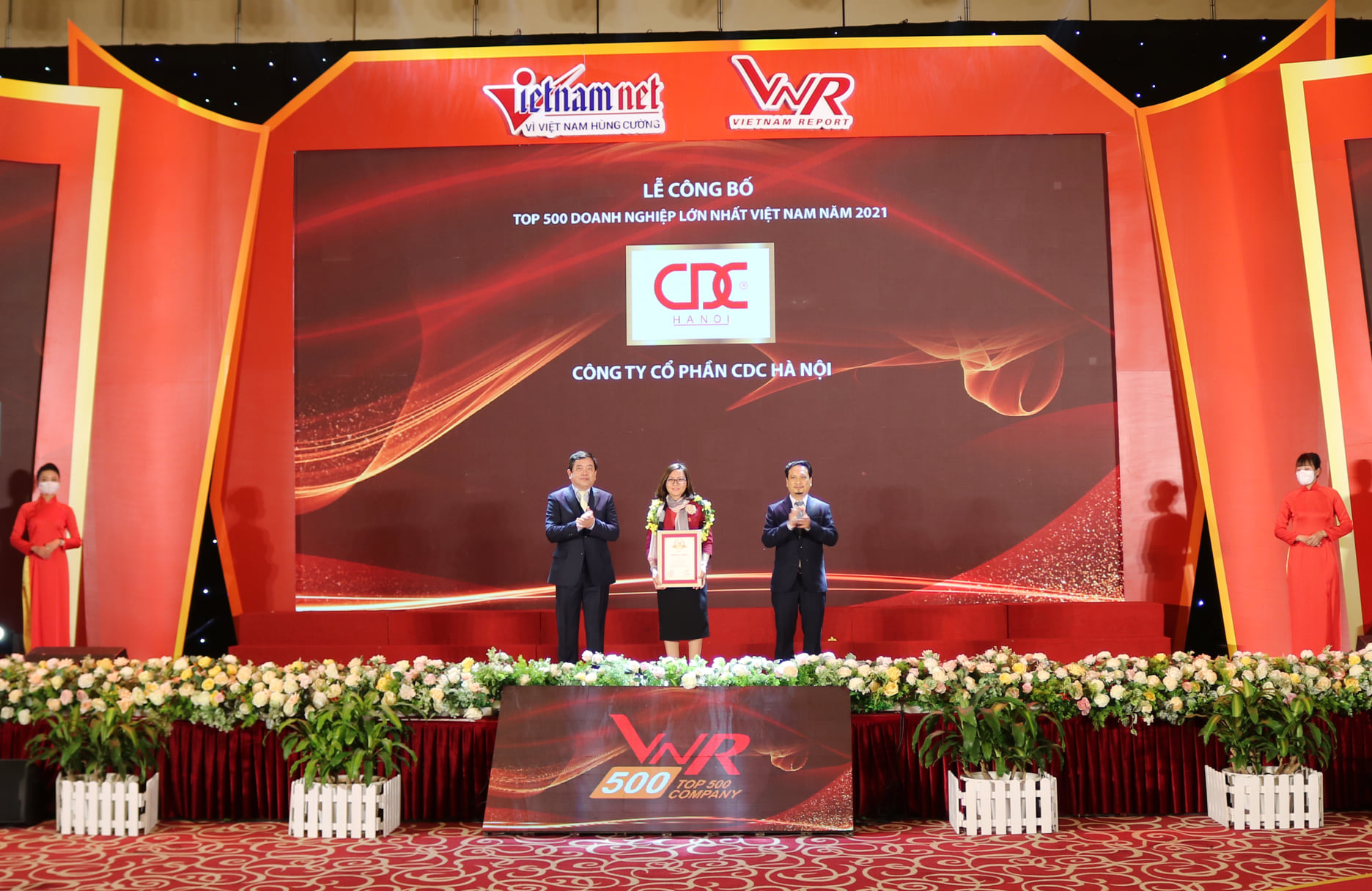CDC Hà Nội vinh dự lần thứ 2 liên tiếp lọt Top 500 Doanh nghiệp tư nhân lớn nhất Việt Nam năm 2021 (VNR 500)