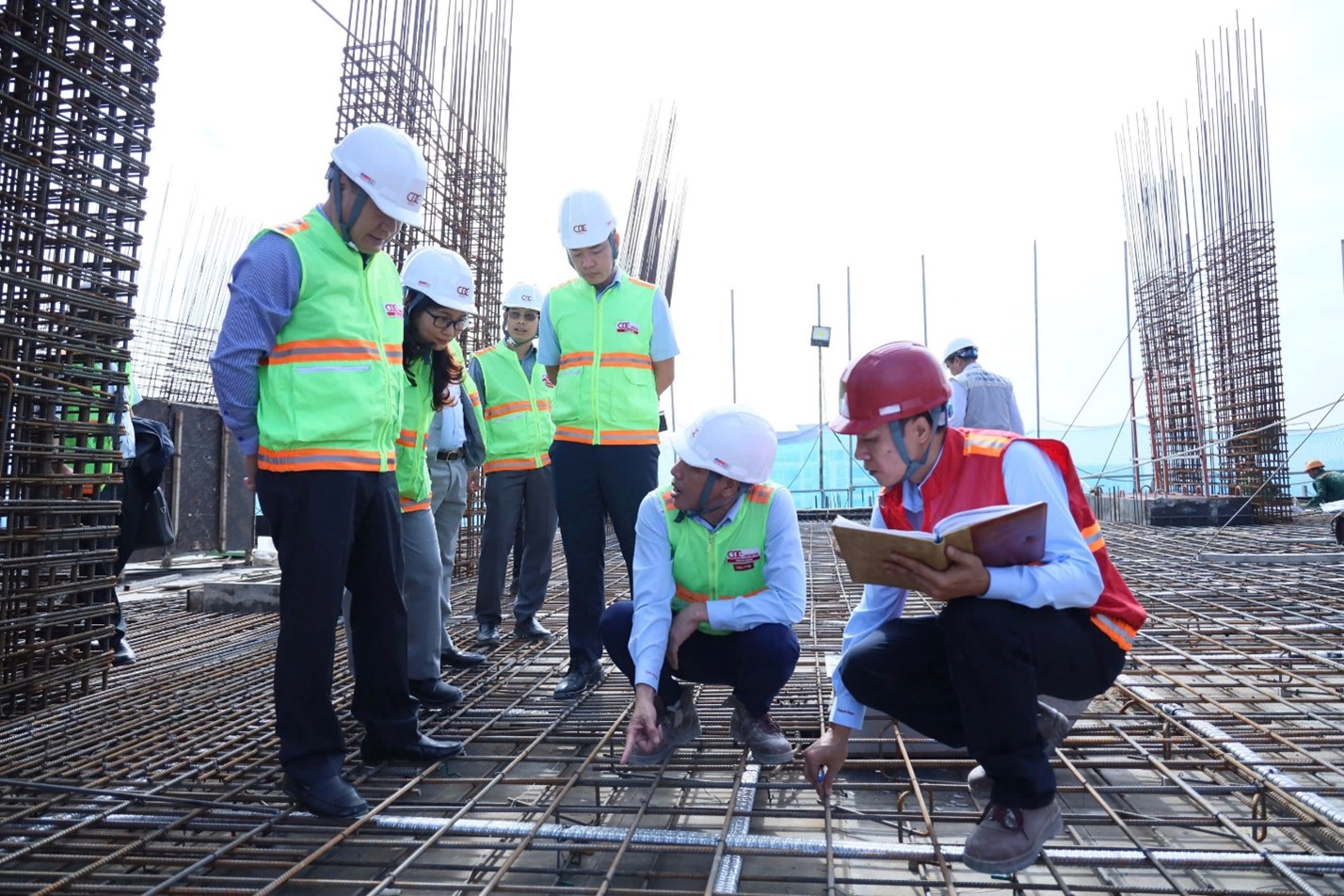 THỨ TRƯỞNG LÊ VĂN THANH: KHẲNG ĐỊNH UY TÍN QUA CÔNG TÁC AN TOÀN LAO ĐỘNG