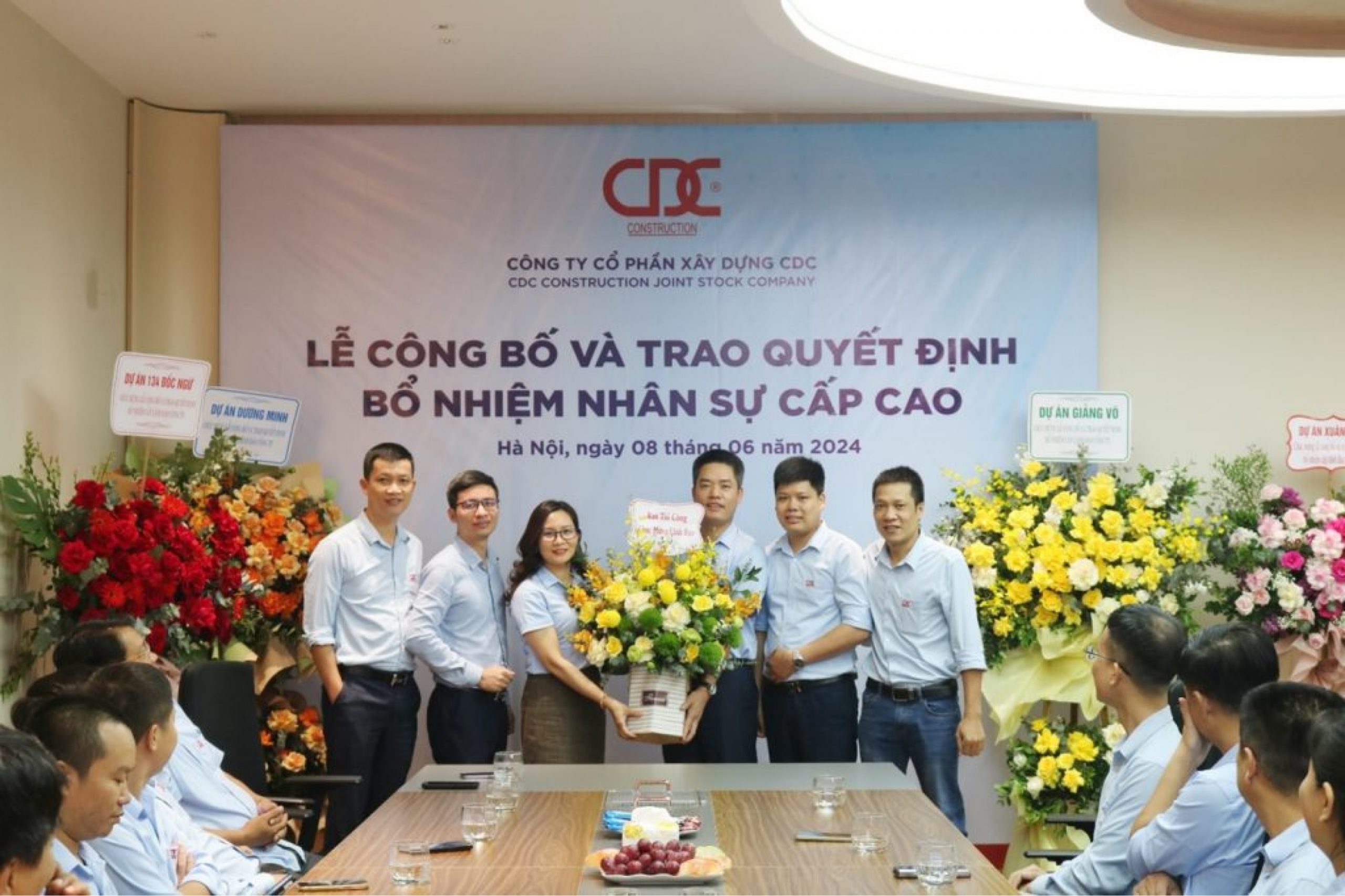 Công ty Cổ phần Xây dựng CDC trao quyết định bổ nhiệm nhân sự cấp cao.