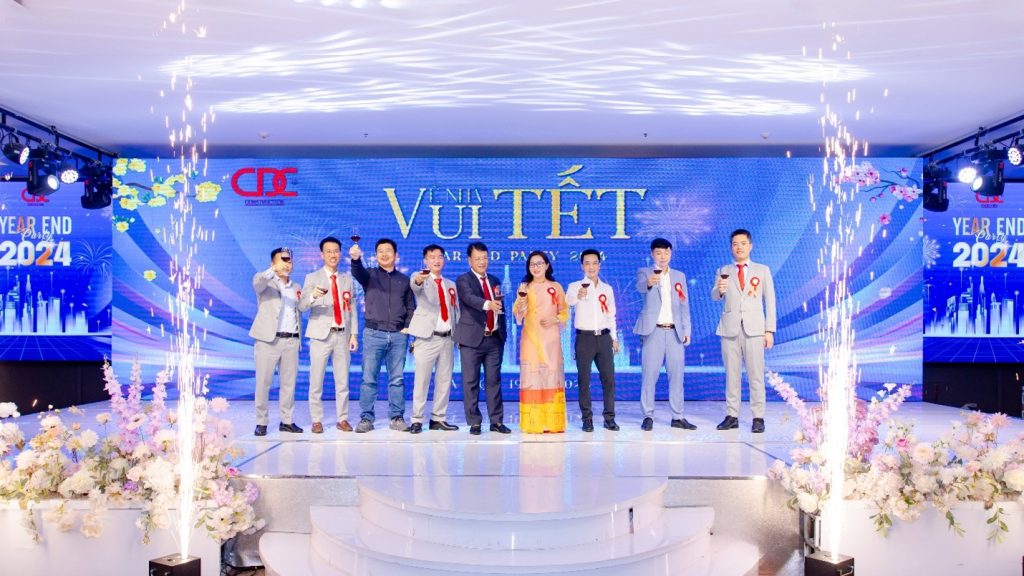 YEAR END PARTY CDC 2024: VỀ NHÀ VUI TẾT!